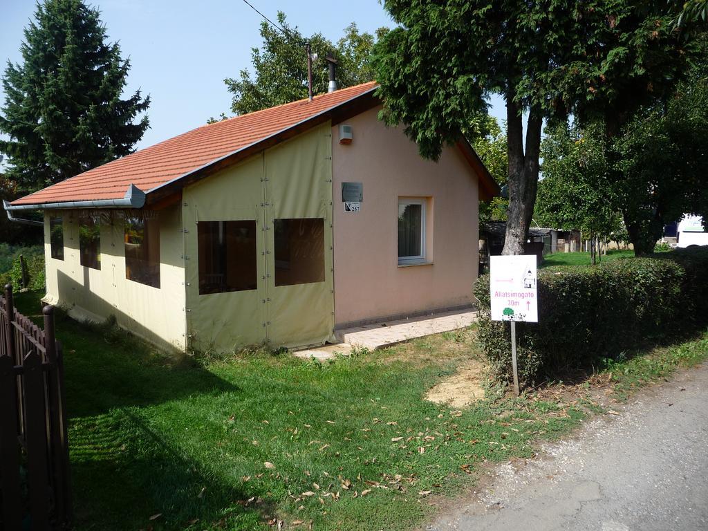 Foerhenc Wine House & Guesthouses I-Ii-Iii نايغكانيشا المظهر الخارجي الصورة